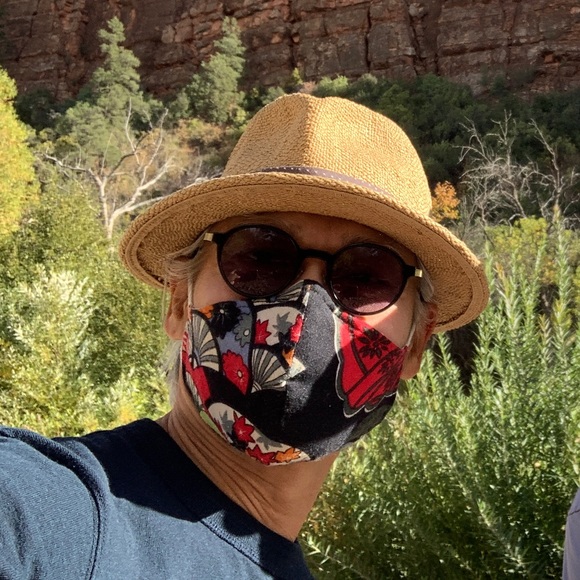 Meet your Posher, Thipbodee - Picture 1 of 1